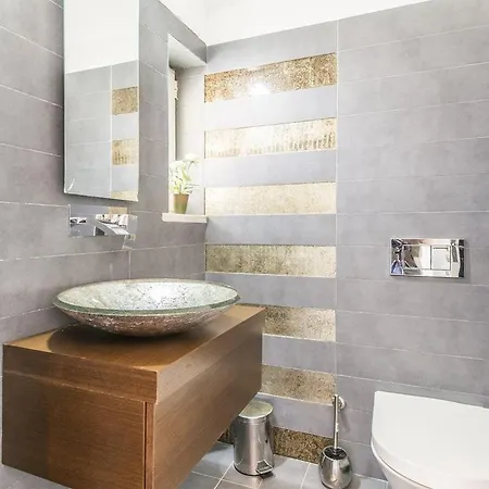 Bir Otimo - Wonderful 5 Bedroom In - Superb Interior Furnishings - Perfect For F *